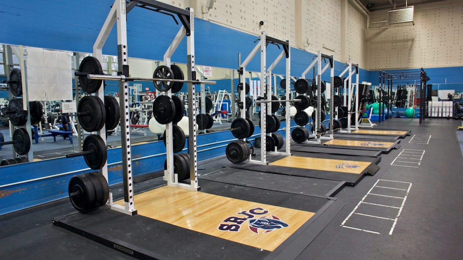 Students exercising inside SRJC’s fitness center.