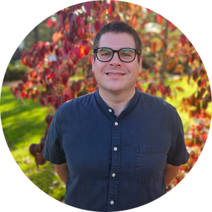 Portrait photo of Mark Briceno